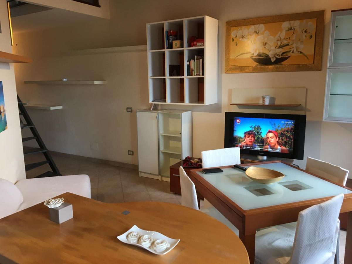 Beach Holiday Villa Terracina Exterior photo